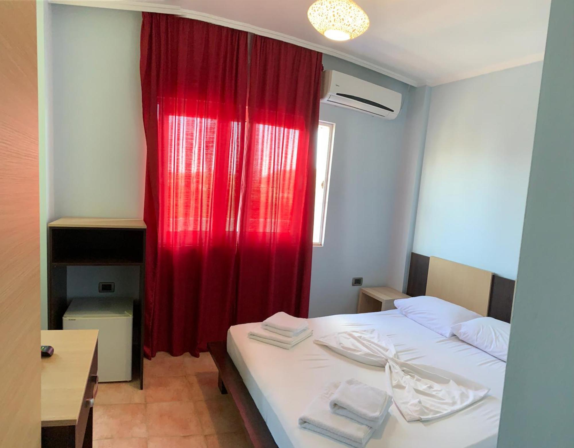 Hotel Dodona Sarandë 외부 사진