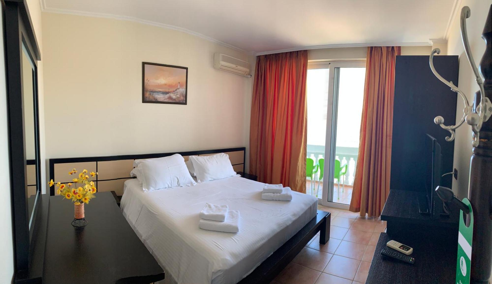 Hotel Dodona Sarandë 외부 사진