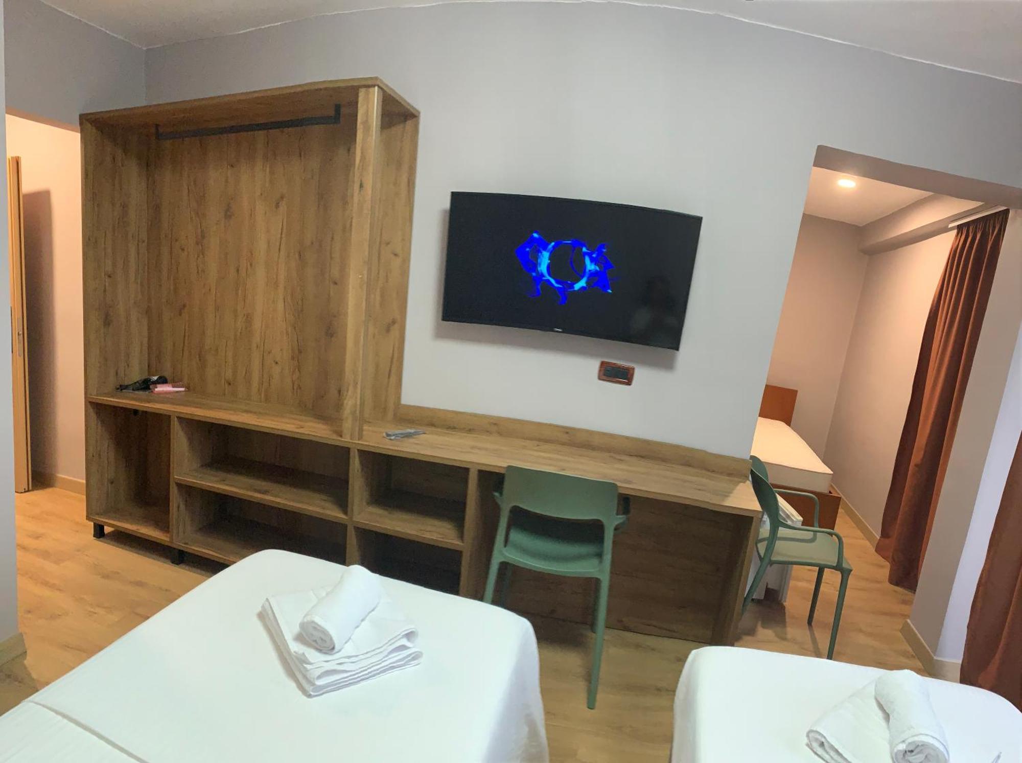 Hotel Dodona Sarandë 외부 사진