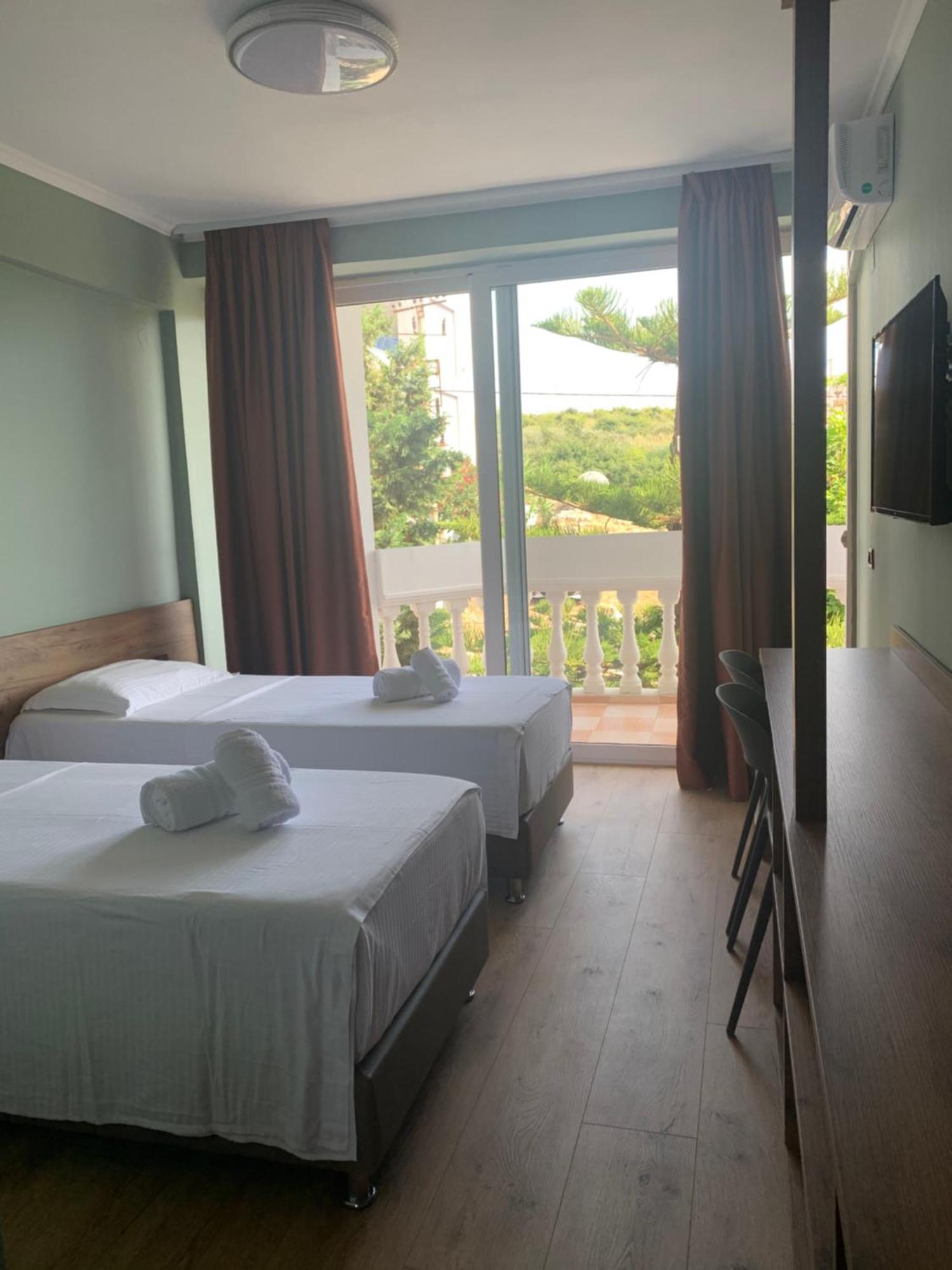 Hotel Dodona Sarandë 외부 사진