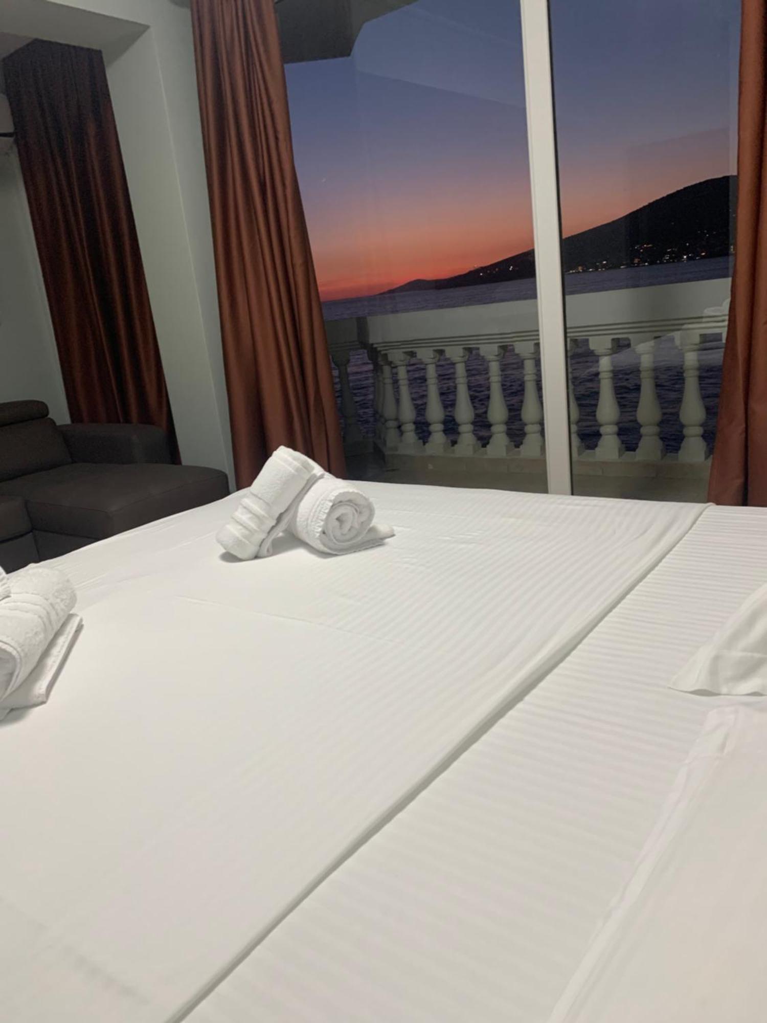 Hotel Dodona Sarandë 외부 사진