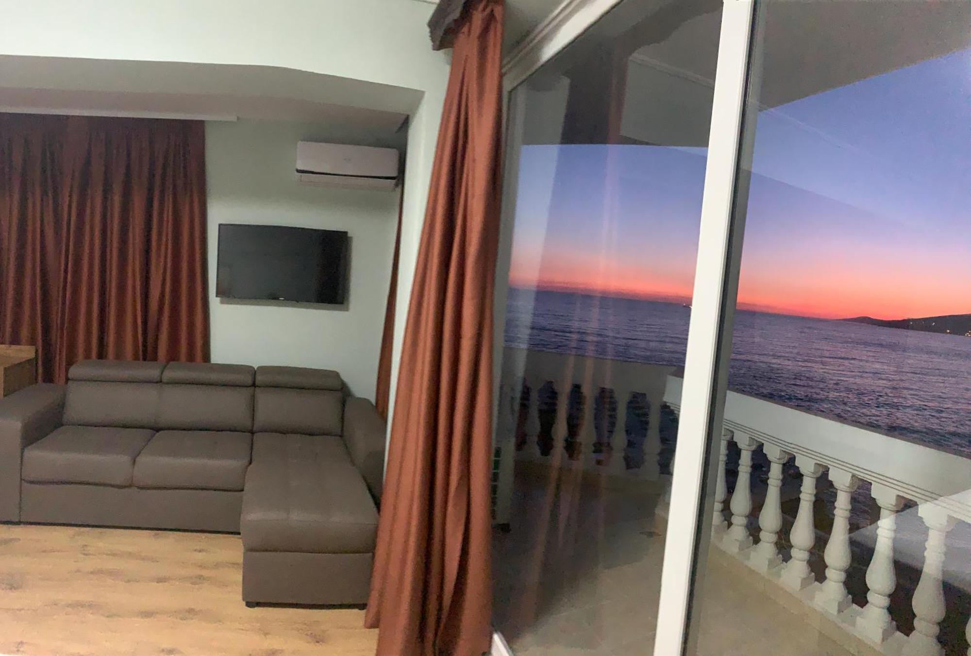 Hotel Dodona Sarandë 외부 사진