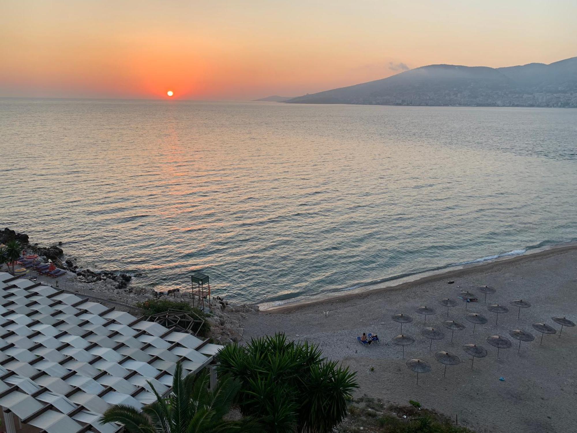 Hotel Dodona Sarandë 외부 사진